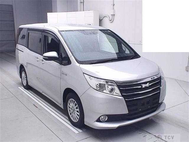 2014 Toyota Noah