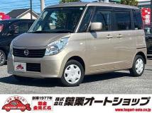 2011 Nissan ROOX