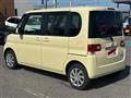 2011 Daihatsu Tanto