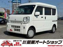 2015 Mitsubishi Minicab Van