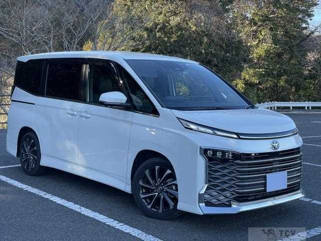 2022 Toyota Voxy