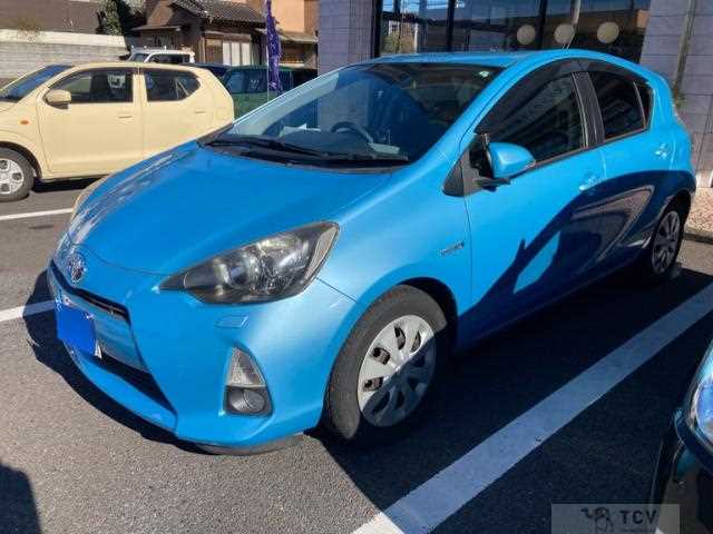 2013 Toyota AQUA