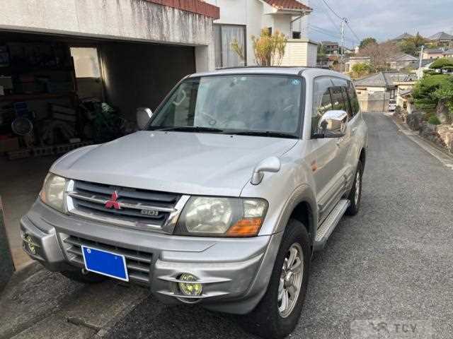 2000 Mitsubishi Pajero