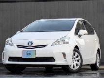 2012 Toyota PRIUS α