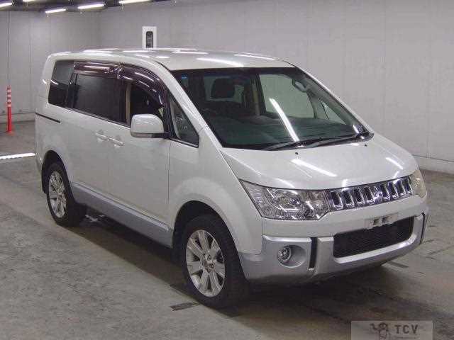 2013 Mitsubishi Delica D5