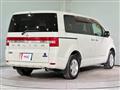 2008 Mitsubishi Delica D5