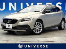 2017 Volvo V40