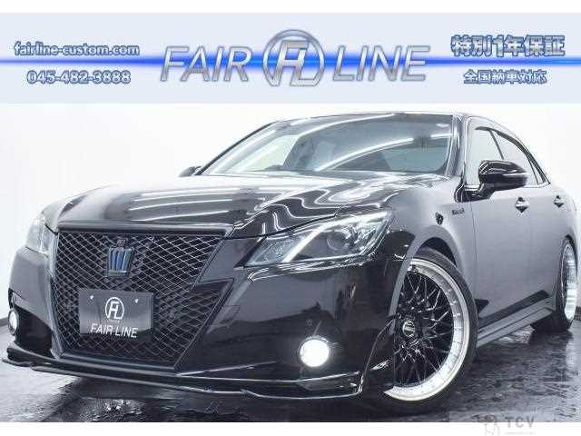 2013 Toyota Crown Hybrid