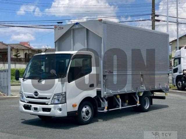 2023 Hino Dutro