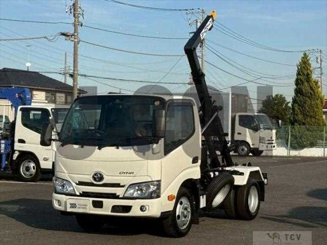 2025 Toyota Dyna Truck