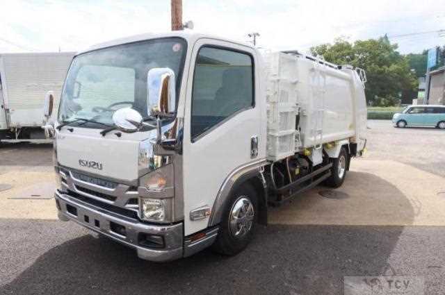 2016 Isuzu Elf Truck