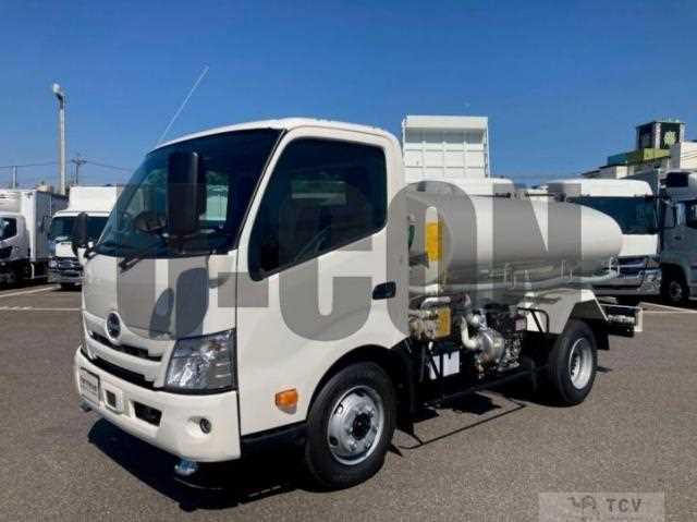2025 Hino Dutro