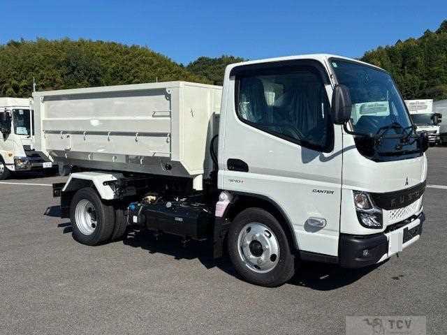 2025 Mitsubishi Fuso Canter