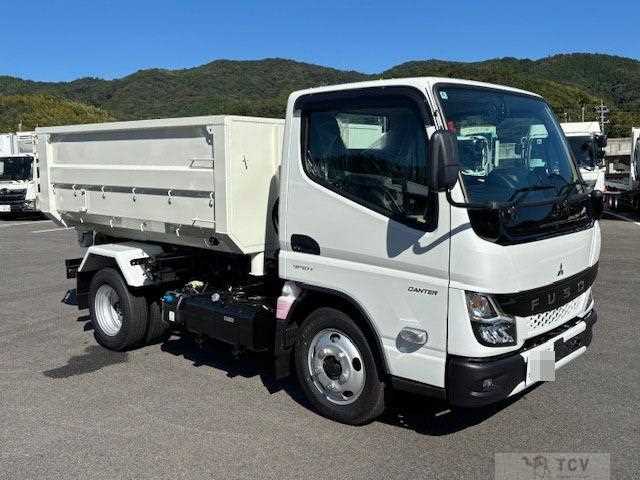 2025 Mitsubishi Fuso Canter