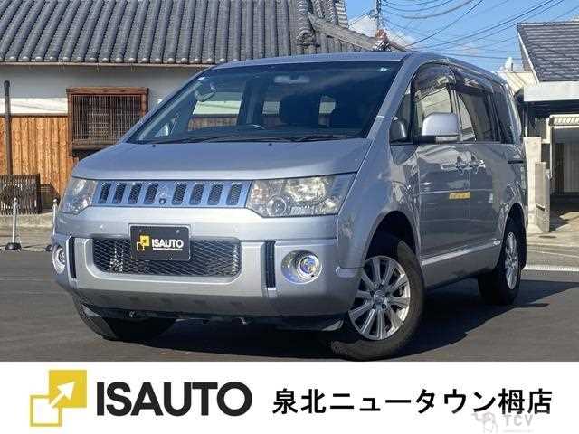 2012 Mitsubishi Delica D5