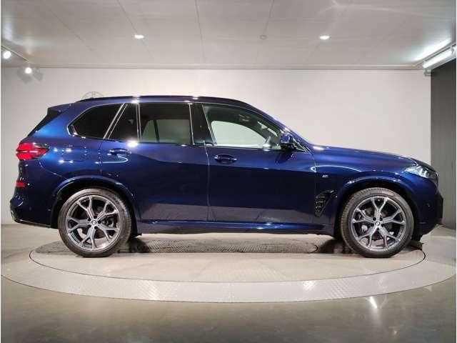 BMW X5 2025 — фото 6 купить в Москве