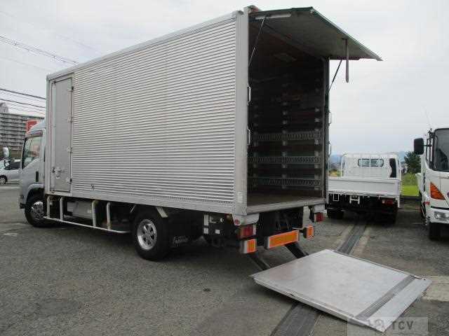 2009 Isuzu Elf Truck