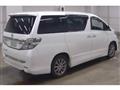 2013 Toyota Vellfire