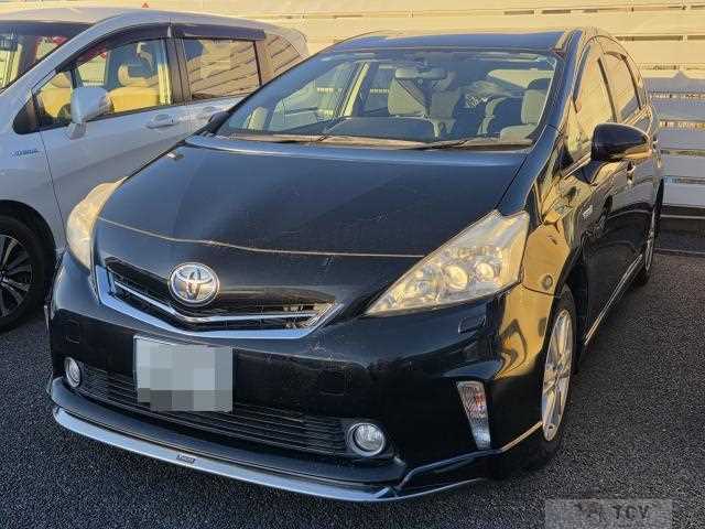 2013 Toyota PRIUS α