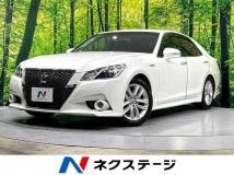 2013 Toyota Crown Hybrid
