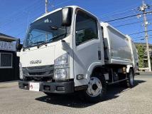 2016 Isuzu Elf Truck
