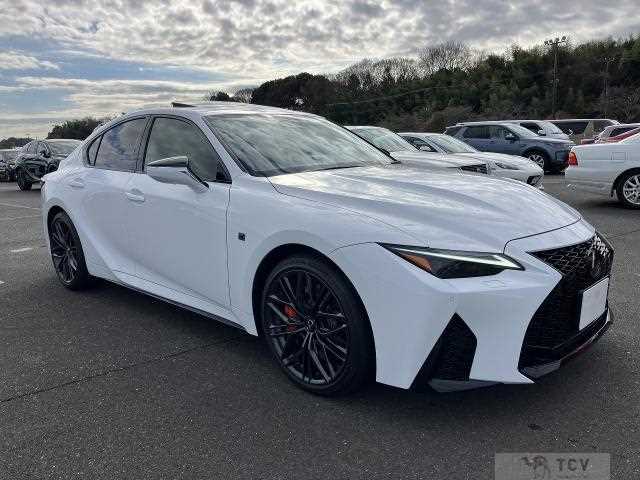 2023 Lexus IS