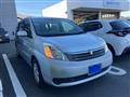 2005 Toyota Isis
