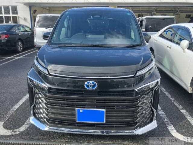 2022 Toyota Voxy