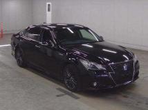 2015 Toyota Crown Hybrid