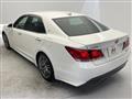 2013 Toyota Crown Hybrid