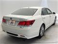 2015 Toyota Crown Hybrid
