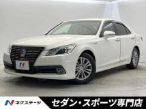 2015 Toyota Crown Hybrid