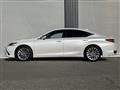 2019 Lexus ES