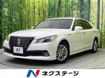2013 Toyota Crown Hybrid