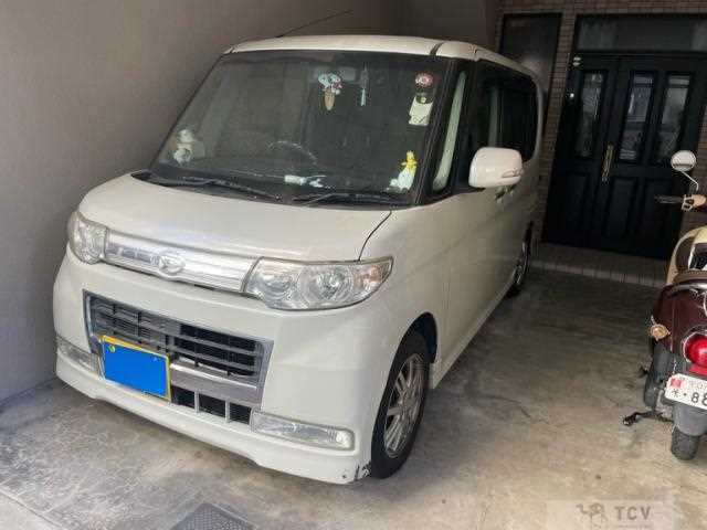 2010 Daihatsu Tanto