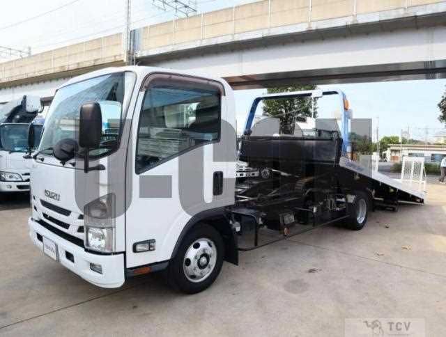 2020 Isuzu Elf Truck