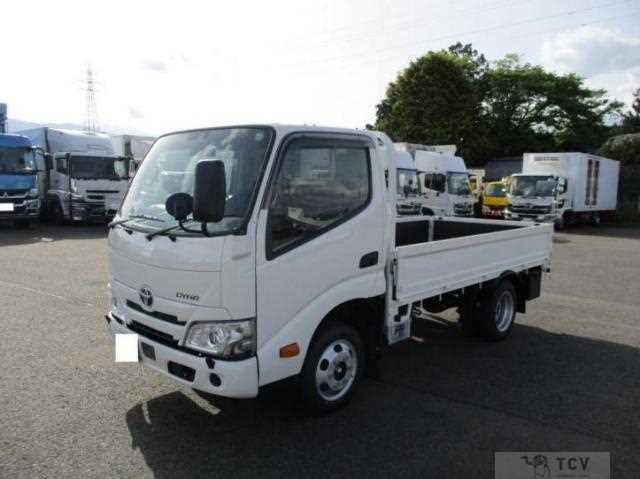 2025 Toyota Dyna Truck