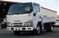 2016 Isuzu Elf Truck