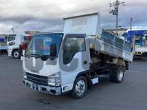 2013 Isuzu Elf Truck
