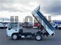 2013 Isuzu Elf Truck