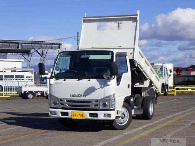 2021 Isuzu Elf Truck