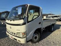 2004 Toyota Dyna Truck