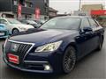 2013 Toyota Crown Hybrid