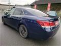 2013 Toyota Crown Hybrid