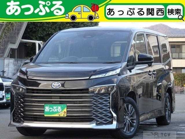 2022 Toyota Voxy