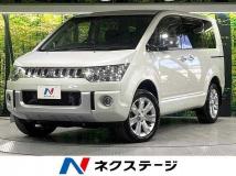 2015 Mitsubishi Delica D5