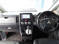 2017 Mitsubishi Delica D5