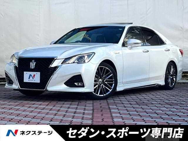 2015 Toyota Crown Hybrid