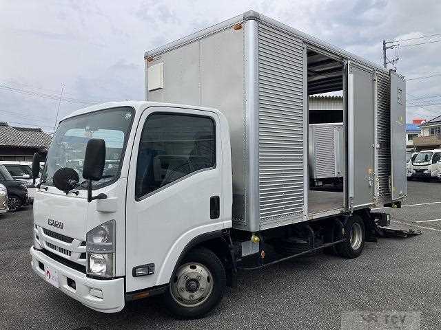 2015 Isuzu Elf Truck