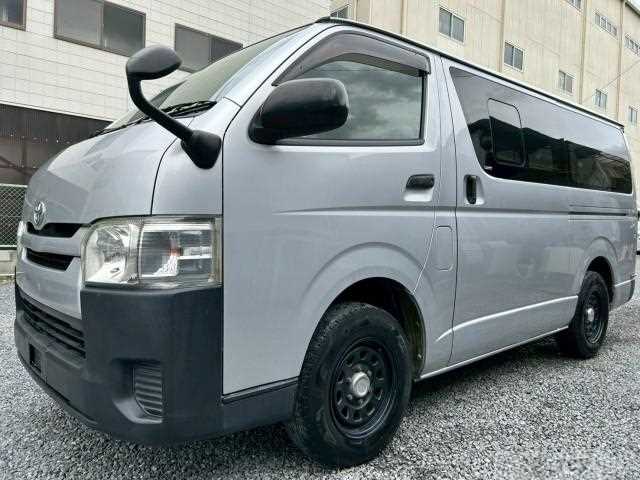 2014 Toyota Regiusace Van